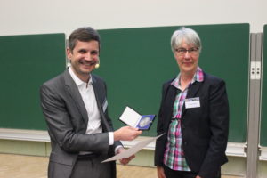 Tobias Kraus mit Liesegang-Preis der Kolloid-Gesellschaft geehrt
