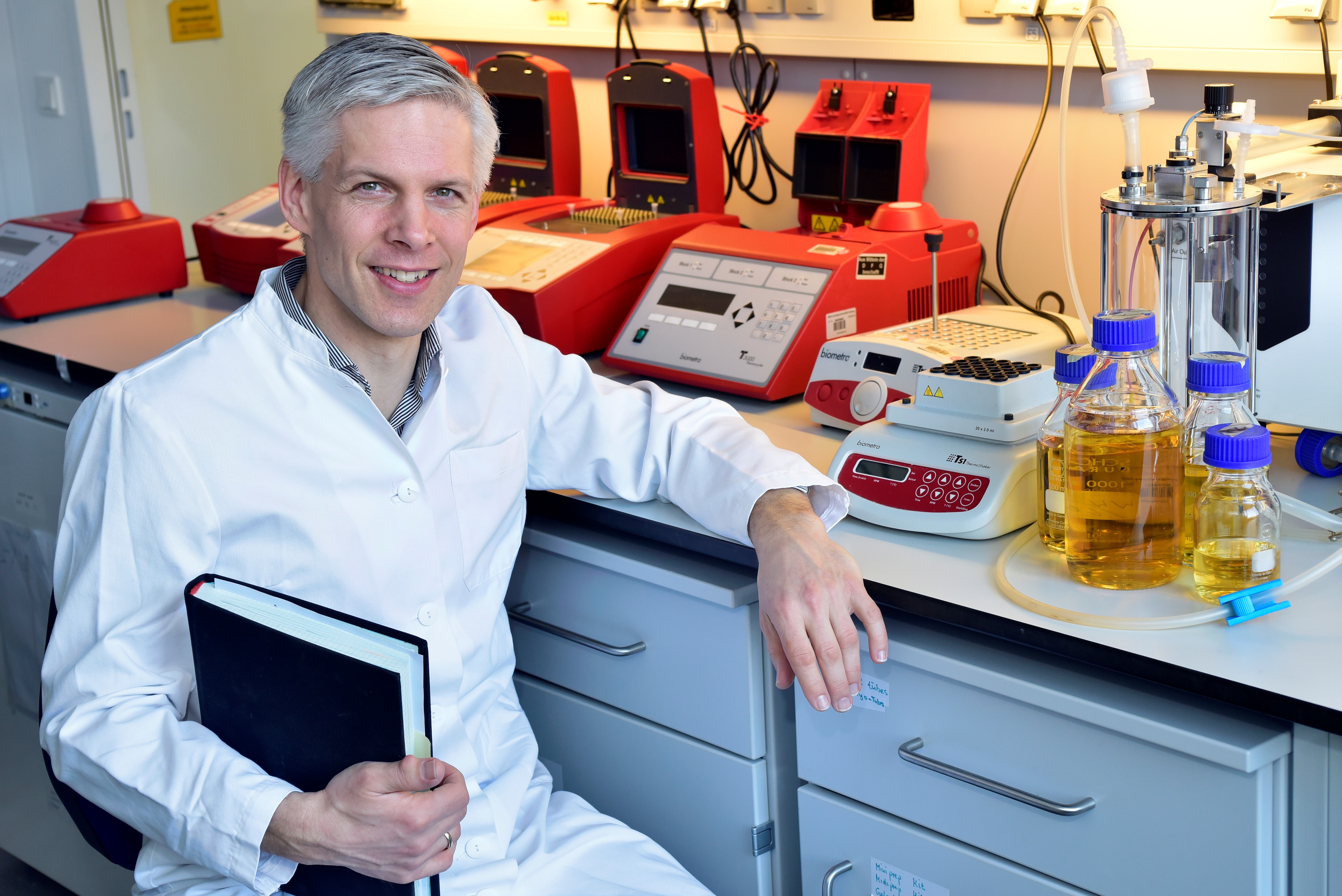 Wilfried Weber appointed Scientific Director of the Leibniz Institute for New Materials and professor at Saarland University